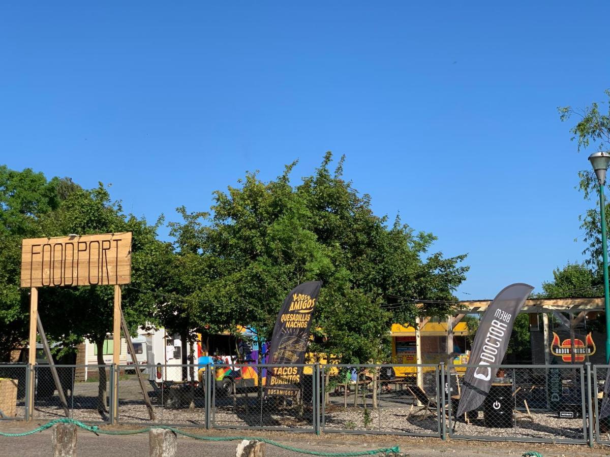 Przyczepa Foremki W Molo Surf Jastarnia Exterior foto